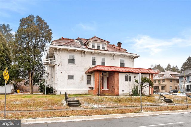 12 PARKSIDE AVE, Trenton, NJ 08618