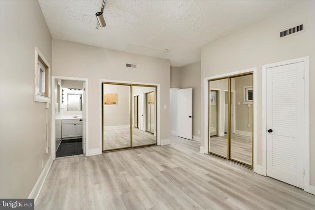 12 PARKSIDE AVE, Trenton, NJ 08618