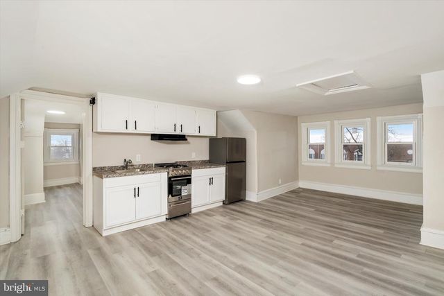 12 PARKSIDE AVE, Trenton, NJ 08618