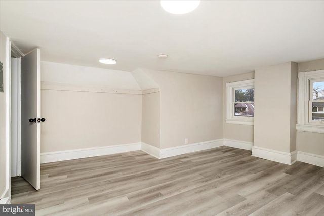 12 PARKSIDE AVE, Trenton, NJ 08618