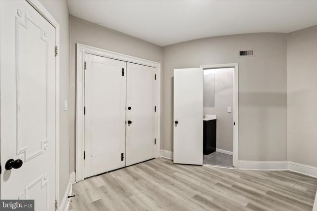 12 PARKSIDE AVE, Trenton, NJ 08618