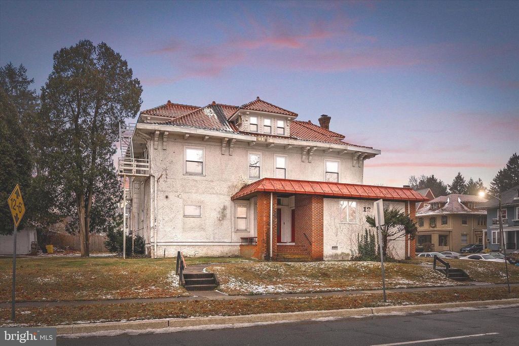 12 PARKSIDE AVE, Trenton, NJ 08618