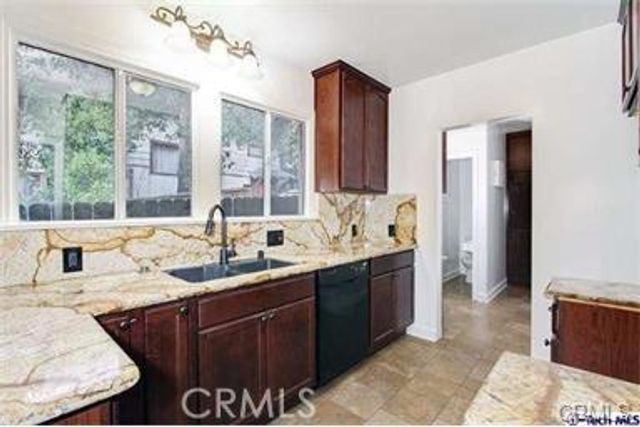 1926 El Sereno Avenue, Pasadena, CA 91103