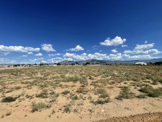 3 Novia Road, Los Lunas, NM 87031
