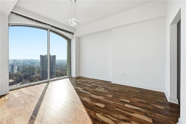 2795 Peachtree NE Road 2604, Atlanta, GA 30305