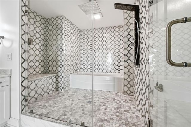 2795 Peachtree NE Road 2604, Atlanta, GA 30305