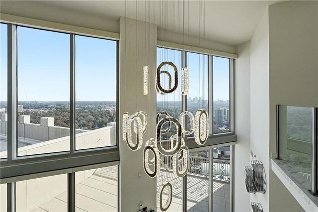 2795 Peachtree NE Road 2604, Atlanta, GA 30305