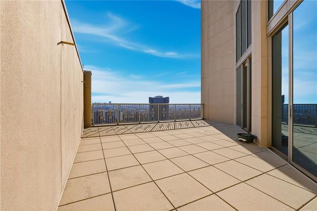 2795 Peachtree NE Road 2604, Atlanta, GA 30305