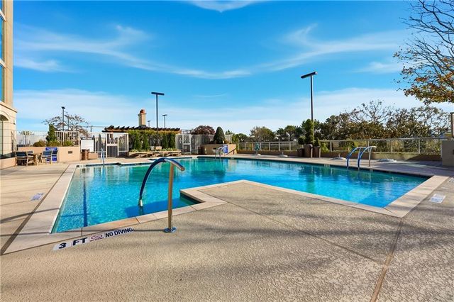 2795 Peachtree NE Road 2604, Atlanta, GA 30305