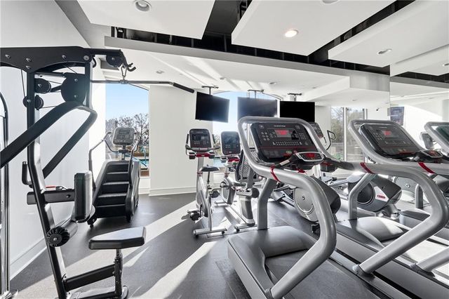 2795 Peachtree NE Road 2604, Atlanta, GA 30305