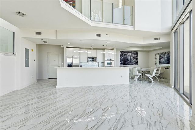 2795 Peachtree NE Road 2604, Atlanta, GA 30305