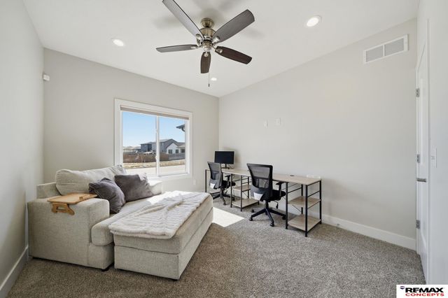 836 W Miramonte Road, Lincoln, NE 68523