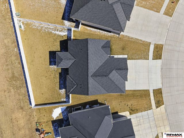 836 W Miramonte Road, Lincoln, NE 68523