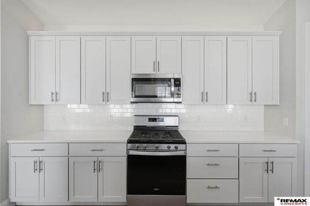 836 W Miramonte Road, Lincoln, NE 68523