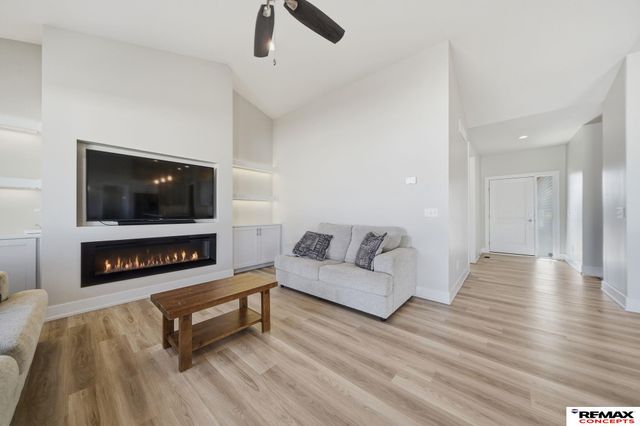 836 W Miramonte Road, Lincoln, NE 68523