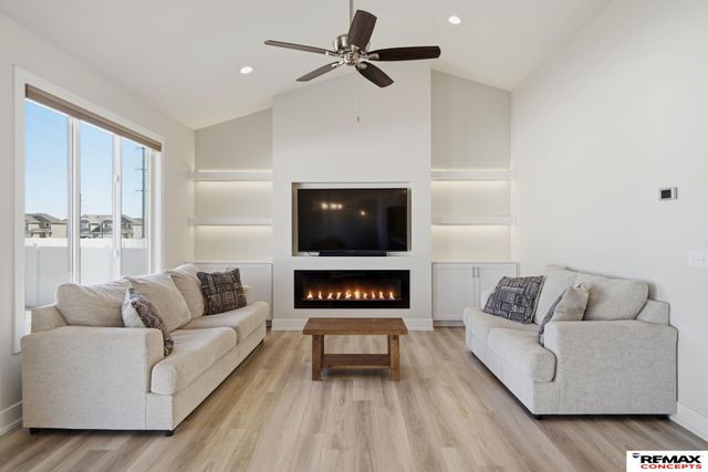 836 W Miramonte Road, Lincoln, NE 68523