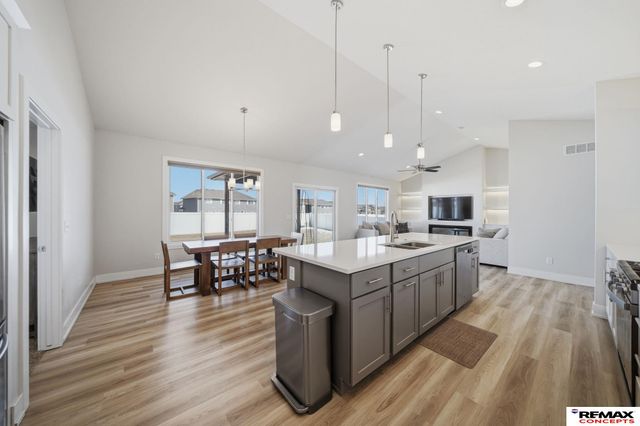 836 W Miramonte Road, Lincoln, NE 68523