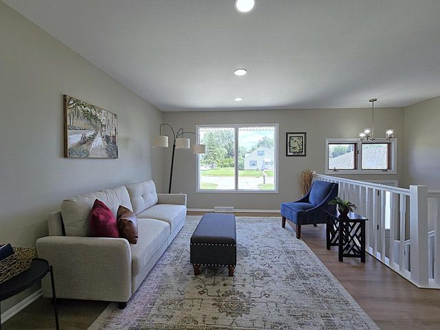 3200 15th AVENUE, South Milwaukee, WI 53172