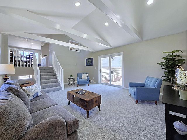 3200 15th AVENUE, South Milwaukee, WI 53172