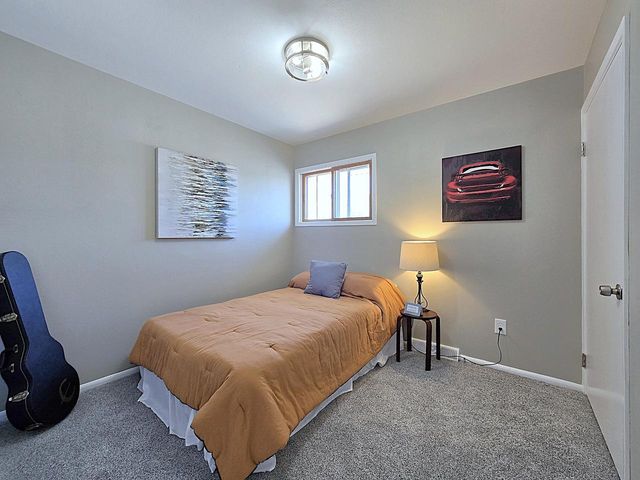 3200 15th AVENUE, South Milwaukee, WI 53172