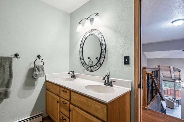 37 Paseo Del Pinon, Santa Fe, NM 87508