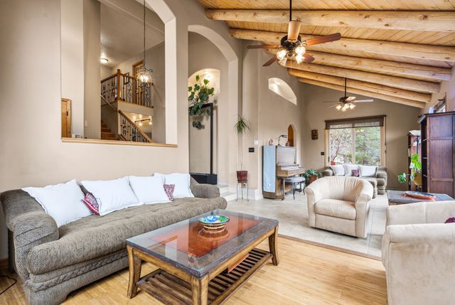 37 Paseo Del Pinon, Santa Fe, NM 87508