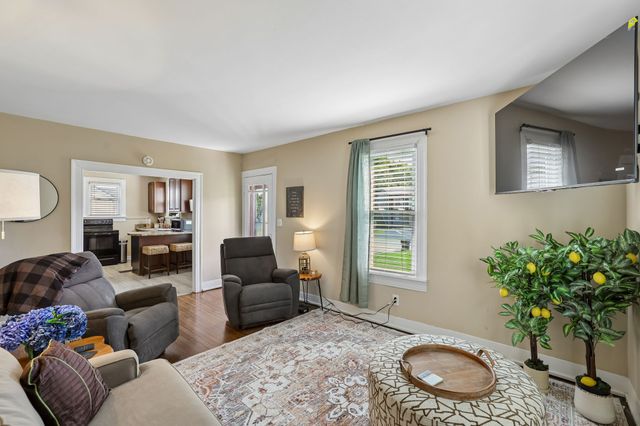 549 Crossway Ave, Murfreesboro, TN 37130