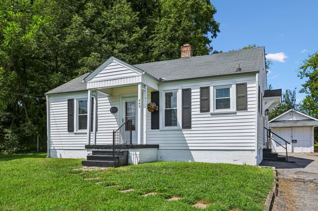 549 Crossway Ave, Murfreesboro, TN 37130