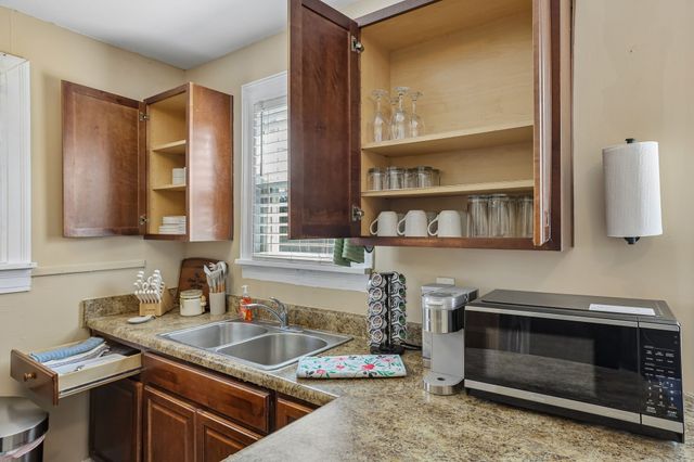 549 Crossway Ave, Murfreesboro, TN 37130