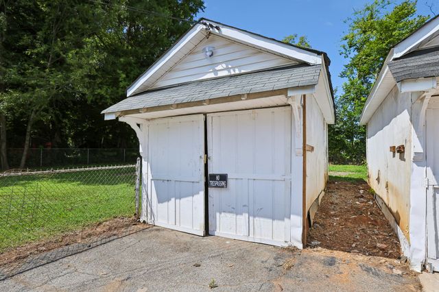 549 Crossway Ave, Murfreesboro, TN 37130