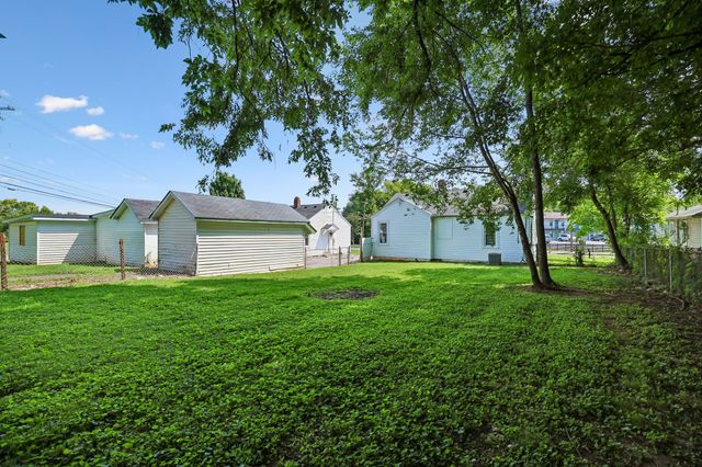 549 Crossway Ave, Murfreesboro, TN 37130
