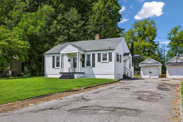 549 Crossway Ave, Murfreesboro, TN 37130