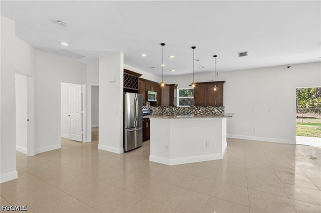 2770 70th AVE NE, Naples, FL 34120