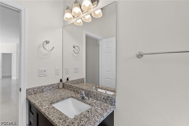 2770 70th AVE NE, Naples, FL 34120