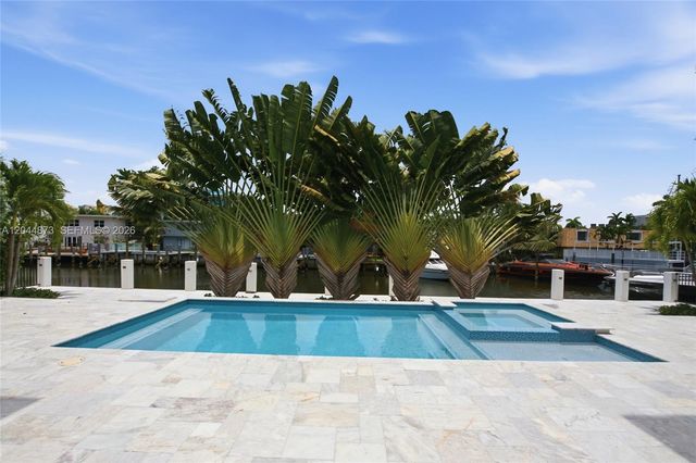 91 Fiesta Way, Fort Lauderdale, FL 33301