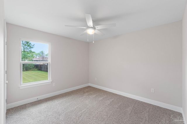 6572 Lansford St, Navarre, FL 32566