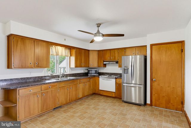 5104 S CHURCH ST, Lineboro Cpo, MD 21102