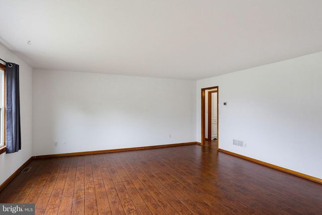 5104 S CHURCH ST, Lineboro Cpo, MD 21102