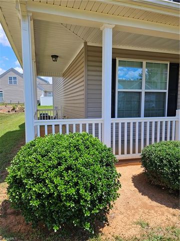 3603 Nelson Creek Lane, Greensboro, NC 27406
