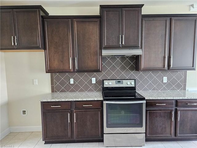 3603 Nelson Creek Lane, Greensboro, NC 27406