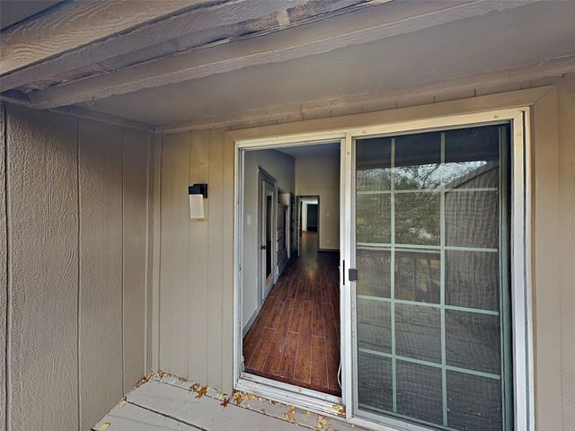 2986 Buttonwood Drive, Carrollton, TX 75006