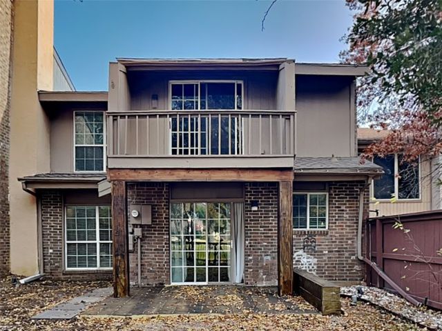 2986 Buttonwood Drive, Carrollton, TX 75006