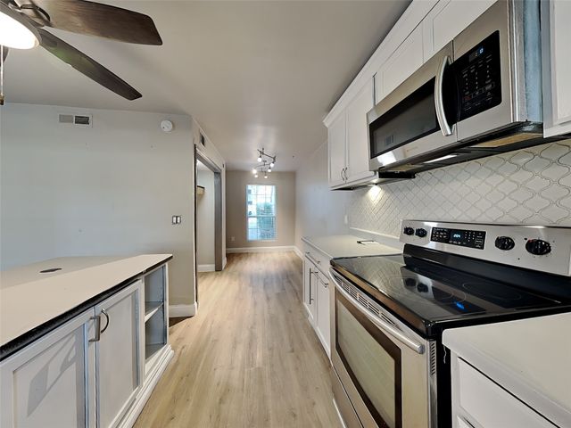 2986 Buttonwood Drive, Carrollton, TX 75006