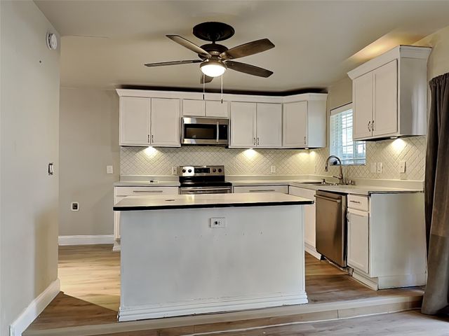 2986 Buttonwood Drive, Carrollton, TX 75006