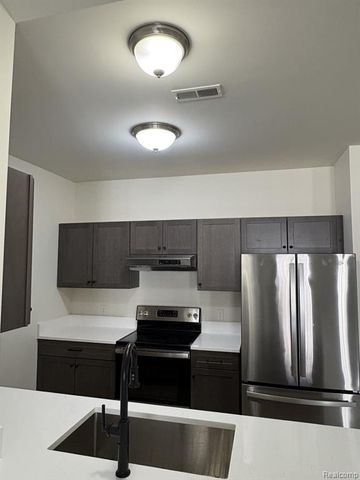1151 Alameda Boulevard, Troy, MI 48085