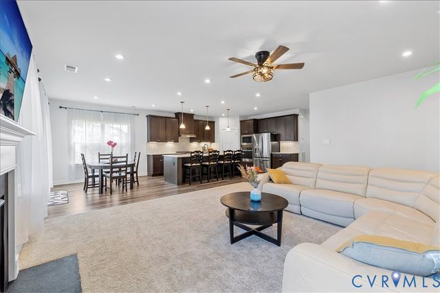 9244 Fairfield Farm Ct, Mechanicsville, VA 23116