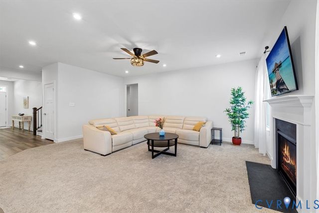 9244 Fairfield Farm Ct, Mechanicsville, VA 23116