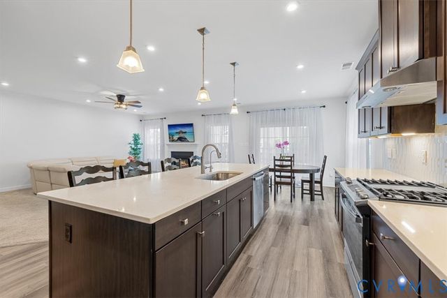 9244 Fairfield Farm Ct, Mechanicsville, VA 23116