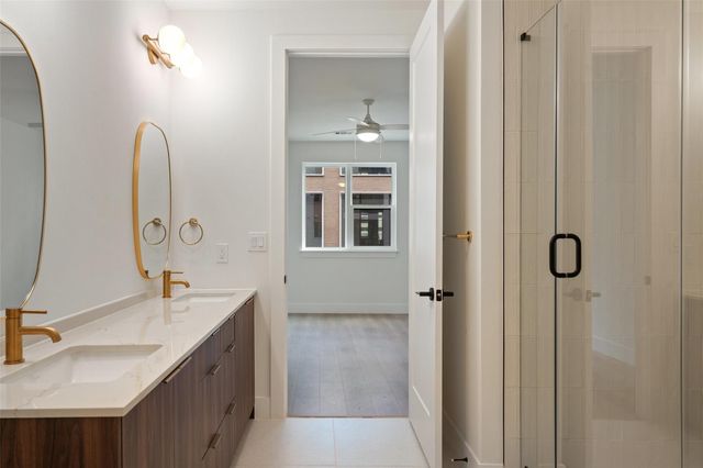 1701 Simond Ave 206, Austin, TX 78723