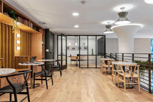 1701 Simond Ave 206, Austin, TX 78723
